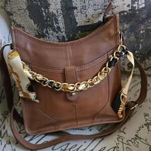 Born Hampton Leather Shoulder/ Crossbody Bag GUC w/ Purse Necklace/twilly Strap